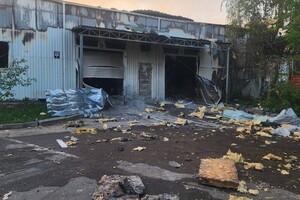 Как выглядит терминал "Новой почты" в Одессе после обстрела 