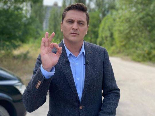 Актор В’ячеслав Довженко засвітився з новою коханою