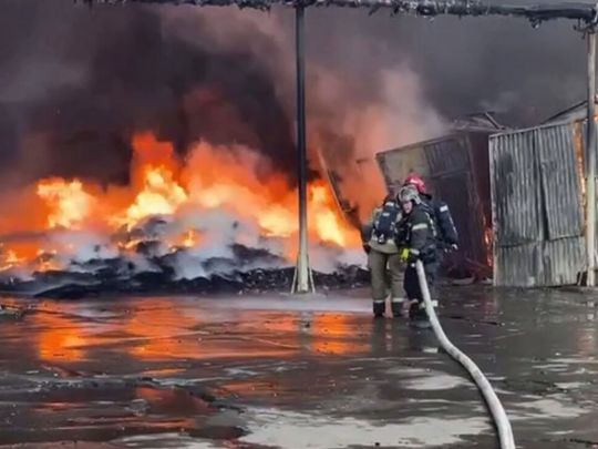 москва у вогні: в столиці країни-агресорки сталася сильна пожежа (відео)