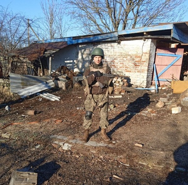 «Поки син лежав у госпіталі, в частині писали, що він на бойових завданнях, і отримували гроші»: мати пораненого воїна шокована ситуацією