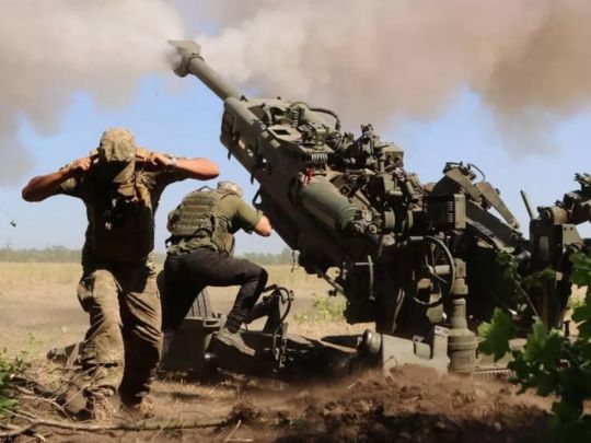Українські артилеристи нарешті отримали снаряди для зупинки окупантів на Харківщині — ЗМІ