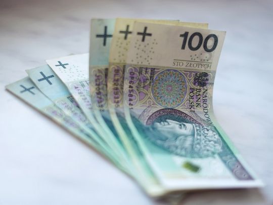 У Польщі продовжили тимчасовий захист для українських біженців, але змінили правила виплат