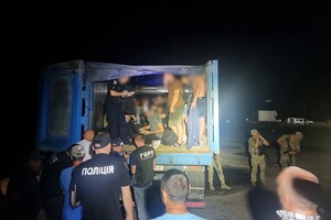 Хотел вывезти за границу более 40 уклонистов: в Одесской области избрали меру пресечения зерноперевозчику