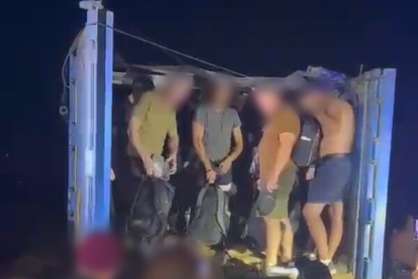 Хотел вывезти за границу более 40 уклонистов: в Одесской области избрали меру пресечения зерноперевозчику