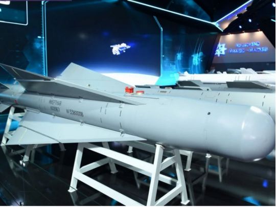 Бомба для пропаганди: чому окупанти почали використовувати ФАБ-3000 для ударів по Україні