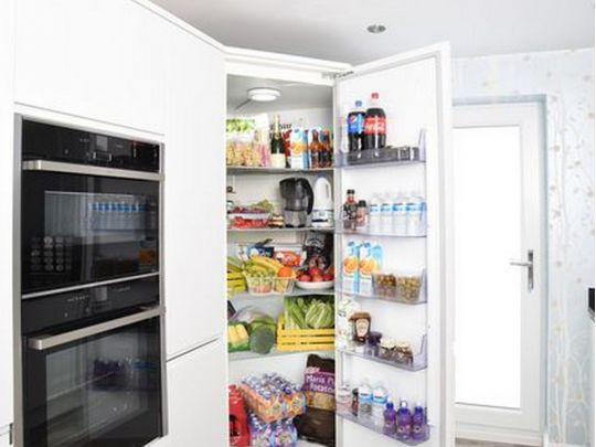 Як зберігати продукти під час відключення електроенергії: корисні рекомендації