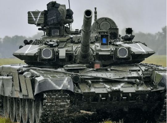 кремль спалює свої стратегічні запаси бронетехніки — ЗМІ