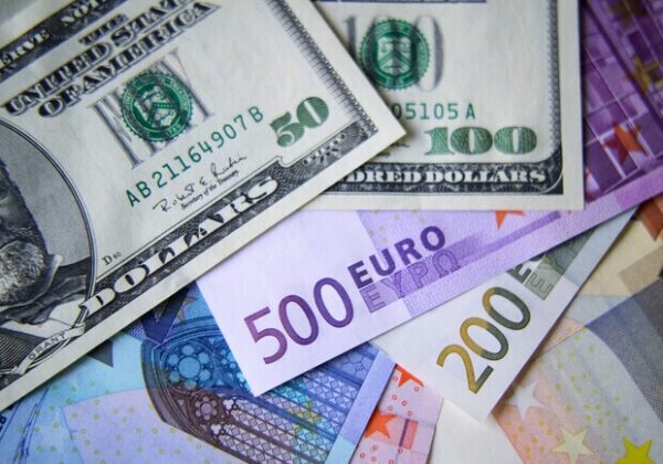 Курс валют в Украине 5 июля 2024: сколько стоит доллар и евро