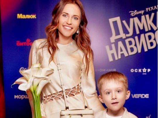«Дурнуваті вчинки»: популярна акторка вирушила у відпустку