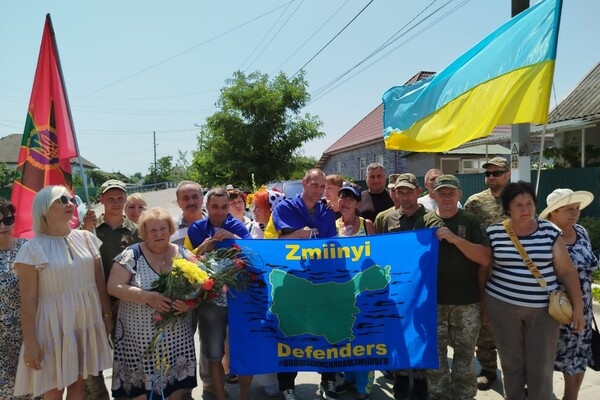 Более двух лет в плену: в Одесскую область вернулись четверо защитников Змеиного