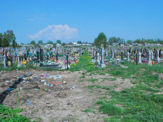 На окупованій Херсонщині викопують тіла українських бійців: що відбувається