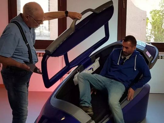 «Смертельна капсула»: що стоїть за новою технологією евтаназії, яка обіцяє безболісну смерть за 10 хвилин