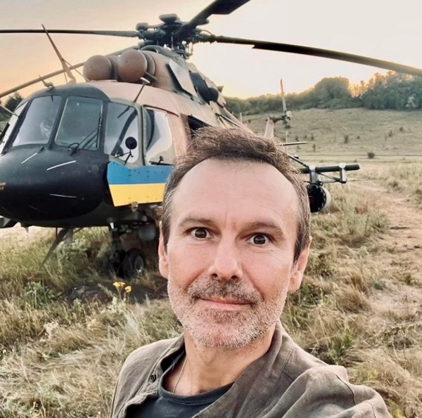 «Співаю під звуки арти»: Святослав Вакарчук потрапив під обстріл