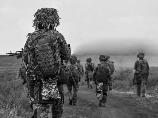 Троє вбитих і четверо поранених: в одному з військових підрозділів на Харківщині сталася стрілянина