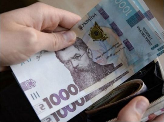 Українцям хочуть перерахувати пенсії: хто може отримати на дві тисячі більше
