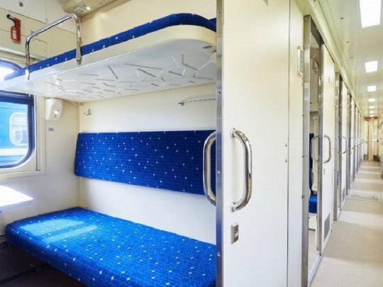 «Укрзалізниця» додає жіночі купе ще на чотирьох рейсах: коли і куди можна буде поїхати без чоловічої компанії