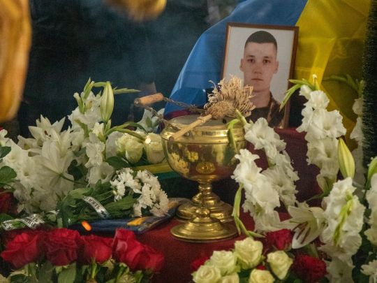 «Він вистояв і завжди знаходив правильне рішення»: на Львівщині поховали 22-річного офіцера