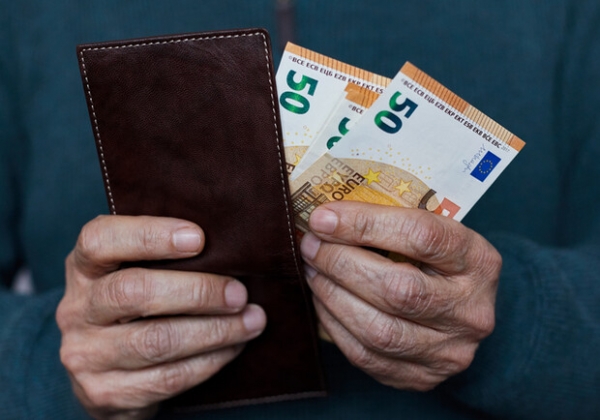 Курс валют в Украине 23 августа 2024 года: сколько стоит доллар и евро