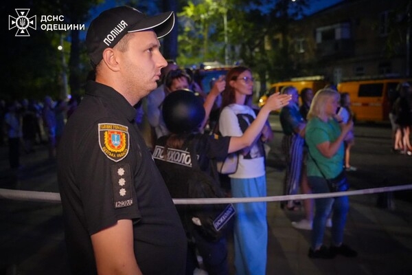Во время ракетного удара в Одессе снова загорелся дом на Софиевской: подробности
