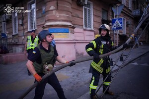 Во время ракетного удара в Одессе снова загорелся дом на Софиевской: подробности