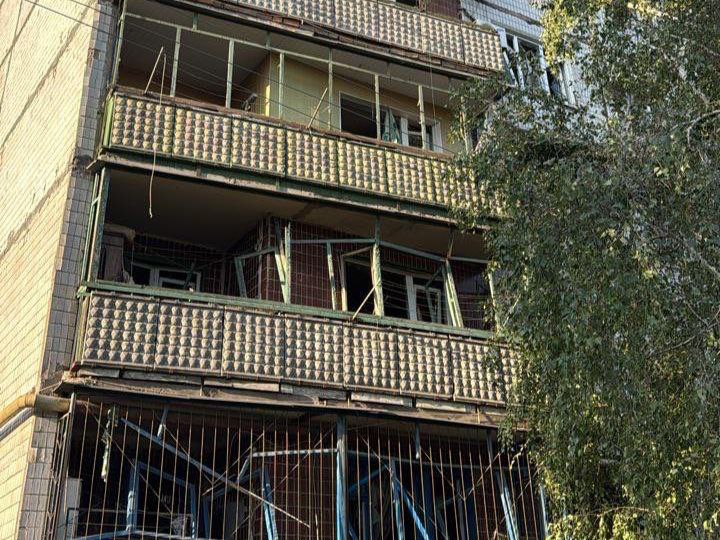 Б'ють по інфраструктурі: росіяни другий день поспіль накривають вогнем Краматорськ (фото)
