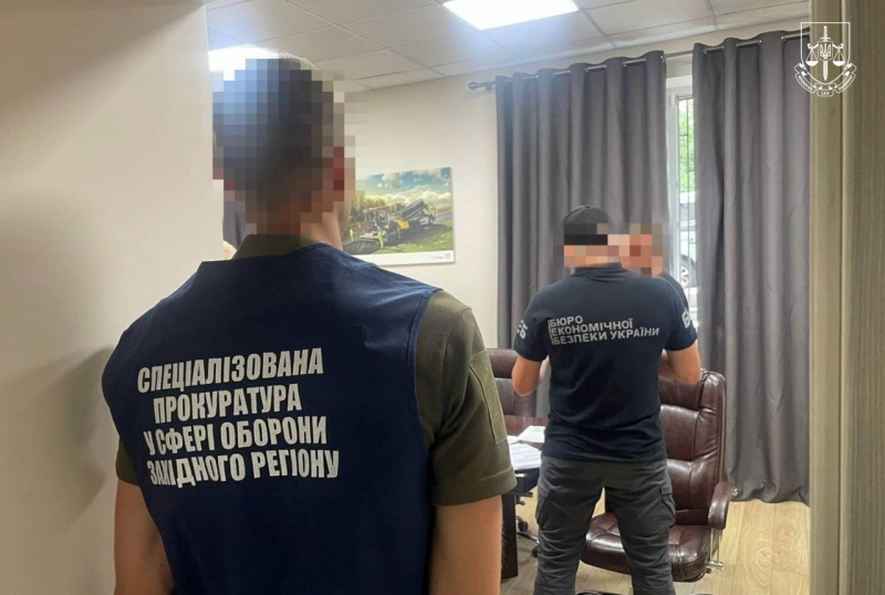 Близько 30 чиновників затримано у справі про розкрадання 1,5 млрд гривень, виділених на оборону (фото)