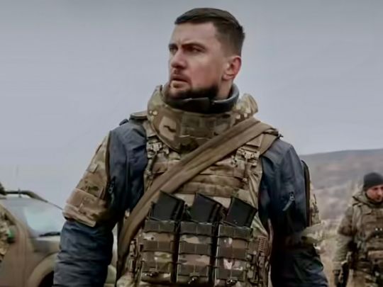 «Я вас поважаю»: репер та воїн Ярмак зустрівся з полоненим росіянином