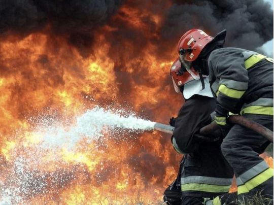 Пожежа в Києві: палає будівля ресторану на лівому березі (відео)
