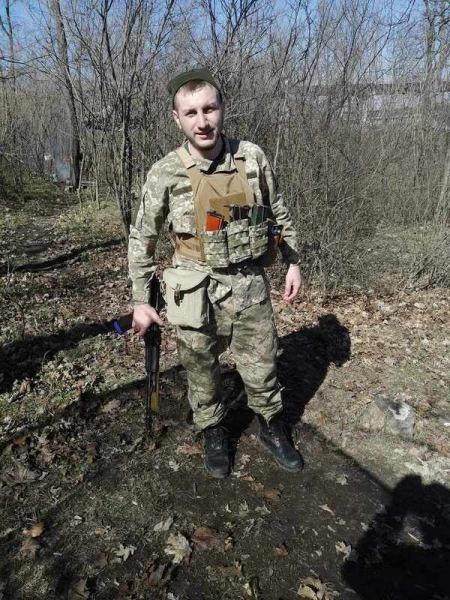 «У сина було кілька важких контузій та поранень, але він все одно рвався на фронт»: історія 24-річного героя з позивним «Бандера»