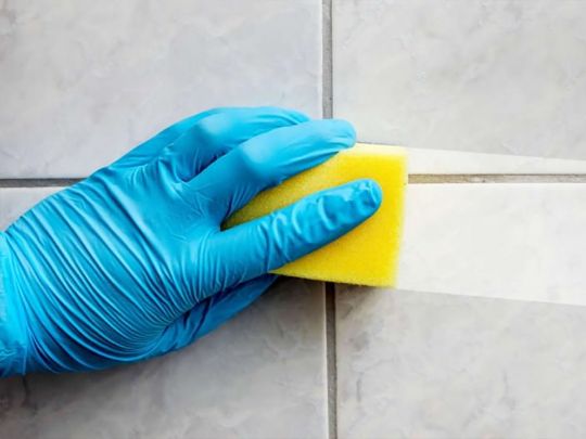 Відбілити шви між плиткою у ванній кімнаті? Легко! Лайфхак Олени Матвєєвої