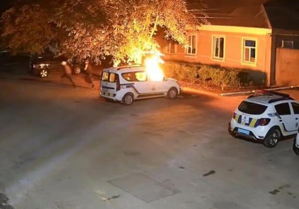 В Одесской области двое юношей по заказу "куратора" подожгли полицейское авто