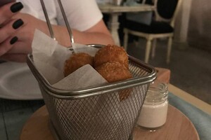 На Дерибасовской наконец-то открыли заведение одесской кухни "Гастроном": обзор ресторана