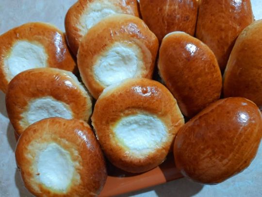 Ароматні ватрушки із сиром: ідеально для осінніх чаювань