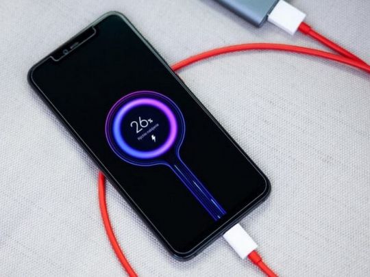 Якщо смартфон не заряджається: прості способи вирішити проблему