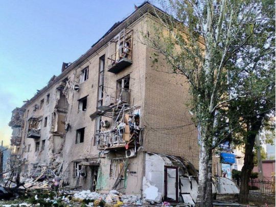 Російські терористи атакували Запоріжжя та Нікопольщину: цілили по мирній забудові