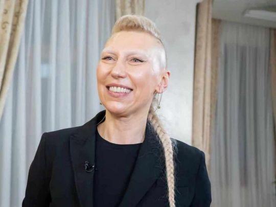 «Туфлі-човники, які ви не носите, можна легко перетворити на оригінальні горщики для квітів», — експертка зі стилю Ірина Бейлі