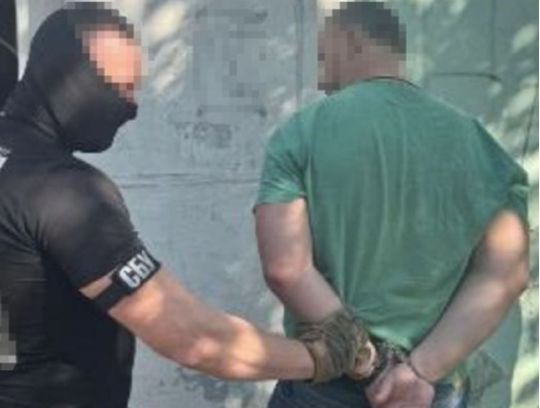 Вимагав «відкати» від постачальників: на хабарі затримано одного з посадовців «Енергоатому»