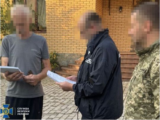 Вкрали понад 36 млн грн на закупівлі запчастин для літаків ЗСУ: правоохоронці повідомили про підозру експосадовцю та його спільникам