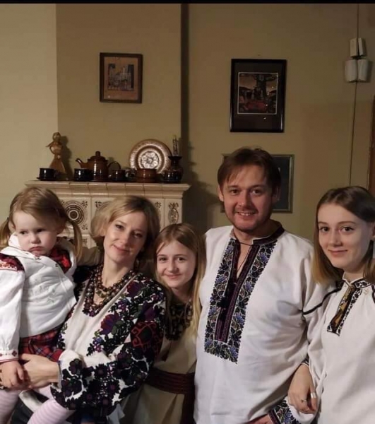 «Вони були настільки вишукано досконалими, що годі передати будь-якими словами»: у Львові попрощались з родиною Базилевич, яку вбили росіяни