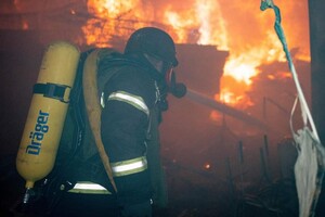 Ночная атака "Шахедов" по Одессе: есть повреждения гражданских объектов и тяжелораненый (обновлено)