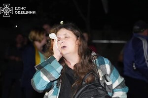 Баллистический удар по гражданской инфраструктуре в Одесском районе: среди погибших подросток, есть пострадавшие
