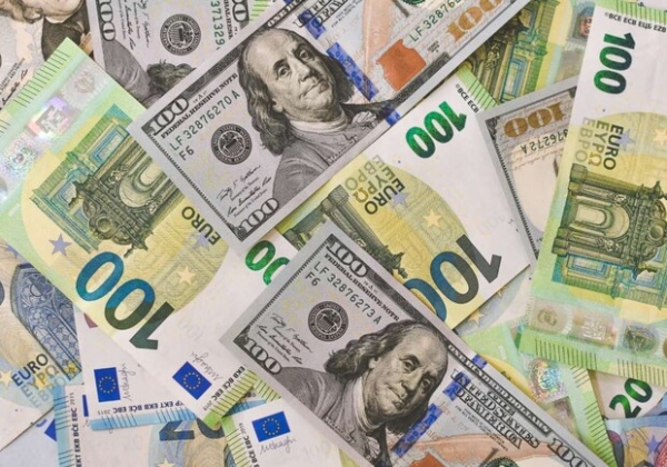 Курс валют в Украине 8 октября 2024 года: сколько стоит доллар и евро