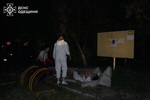 Баллистический удар по гражданской инфраструктуре в Одесском районе: среди погибших подросток, есть пострадавшие