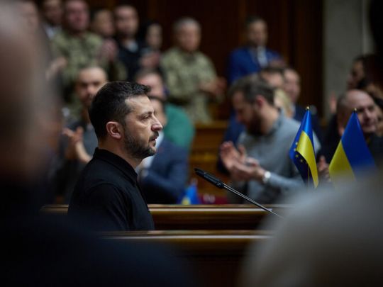«Корупція. Вона всюди»: журналіст про загрози реалізації Плану перемоги