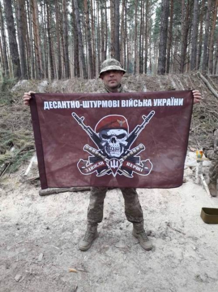 «На тілі синці, побої, губа розбита»: рідні не вірять у версію смерті бійця через хворобу й переконані, що його жорстоко побили