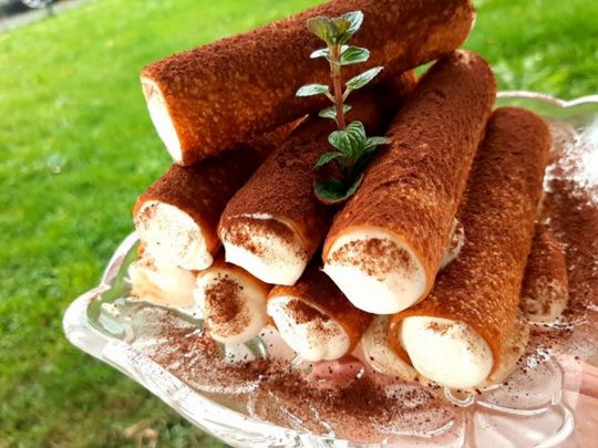 Трубочки з кремом без випічки: смачно і незвично