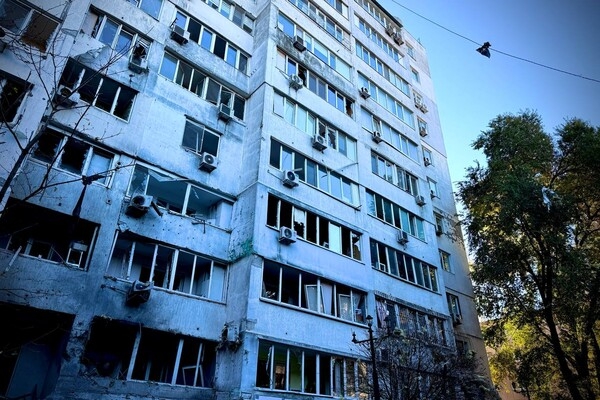 Подробности дроновой атаки Одессы: пострадали три многоэтажки, люди остались без газа и тепла
