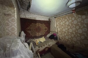 Погибший, возгорание газовых труб и пврежденная школа: последствия ночной атаки дронов в Одессе (фото, видео)