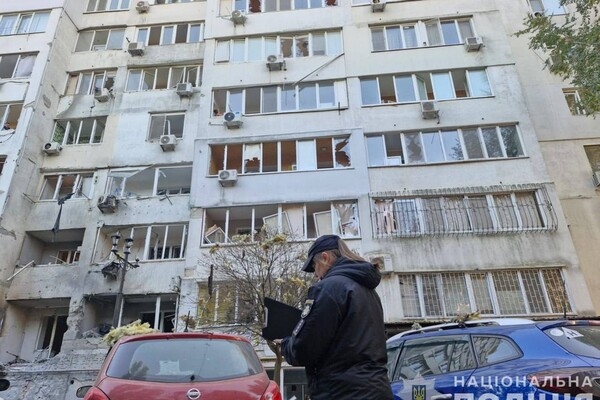 Подробности дроновой атаки Одессы: пострадали три многоэтажки, люди остались без газа и тепла