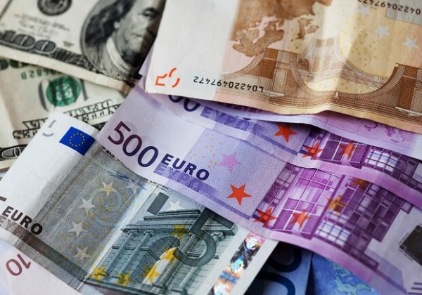 Курс валют в Украине 6 ноября 2024 года: сколько стоит доллар и евро